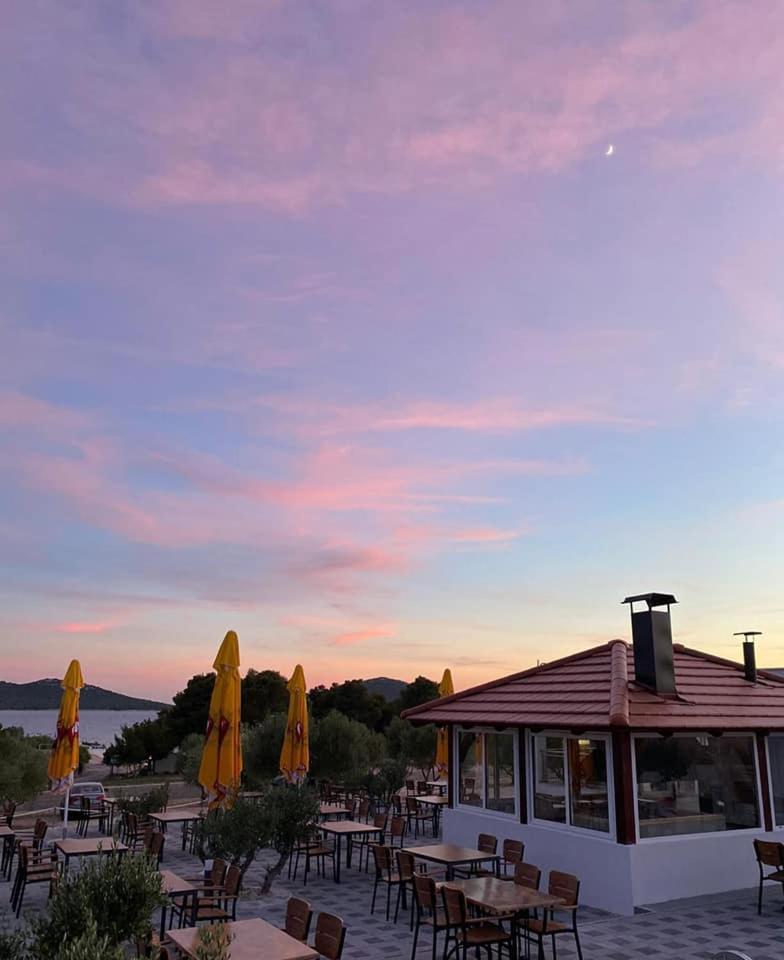 Hollers Holiday Homes Haus Mary Drage Esterno foto